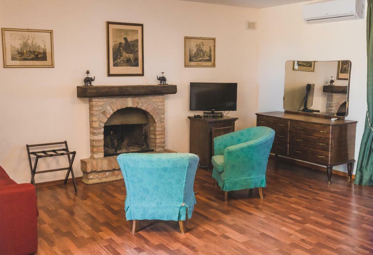 Agriturismo Le Anfore Sarteano Buitenkant foto